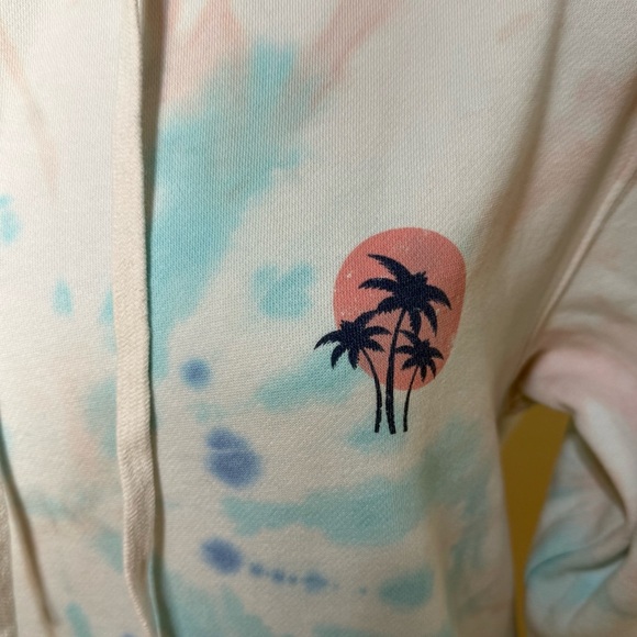 PURA VIDA Surf Tour Classic Hoodie in Candy Tie Dye size medium - Picture 4 of 4